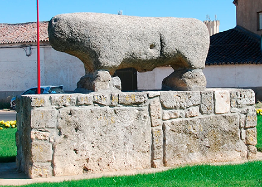 Toro de piedra